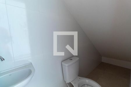 Casa de condomínio à venda com 118m², 2 quartos e 2 vagasLavabo