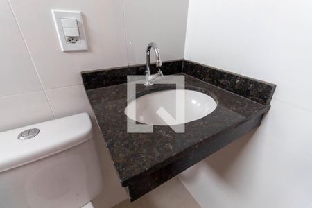 Casa de condomínio à venda com 118m², 2 quartos e 2 vagasBanheiro da Suíte 1