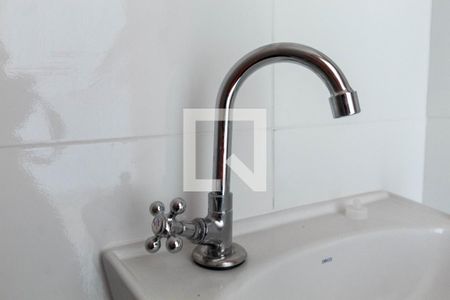 Casa de condomínio à venda com 118m², 2 quartos e 2 vagasBanheiro - torneira