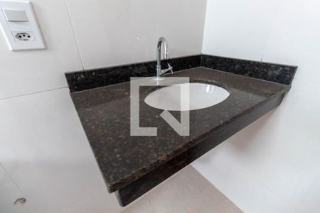 Casa de condomínio à venda com 118m², 2 quartos e 2 vagasBanheiro da Suíte 2