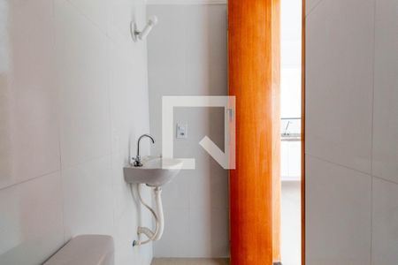 Casa de condomínio à venda com 118m², 2 quartos e 2 vagasLavabo