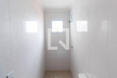 Casa de condomínio à venda com 118m², 2 quartos e 2 vagasBanheiro da Suíte 2