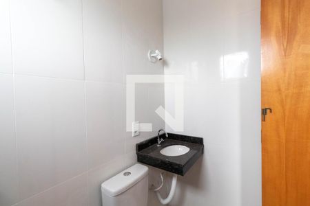 Casa de condomínio à venda com 118m², 2 quartos e 2 vagasBanheiro da Suíte 1