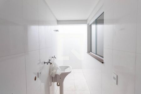 Casa de condomínio à venda com 118m², 2 quartos e 2 vagasLavanderia