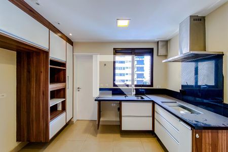 Apartamento à venda com 165m², 4 quartos e 3 vagasCozinha