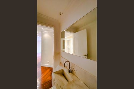 Apartamento à venda com 165m², 4 quartos e 3 vagasLavabo