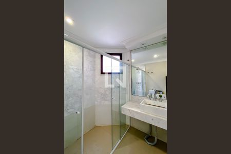 Apartamento à venda com 165m², 4 quartos e 3 vagasBanheiro da Suíte