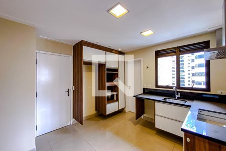 Apartamento à venda com 165m², 4 quartos e 3 vagasCozinha