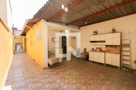 Casa à venda com 250m², 1 quarto e 2 vagasQuintal