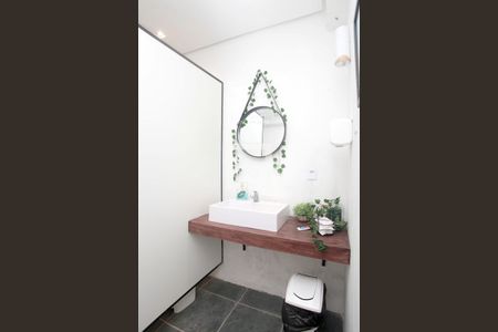 Casa à venda com 647m², 3 quartos e 5 vagasBanheiro 2