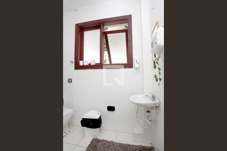 Casa à venda com 647m², 3 quartos e 5 vagasBanheiro 1