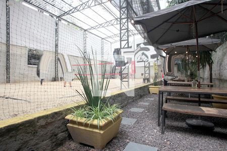 Casa à venda com 647m², 3 quartos e 5 vagasPátio