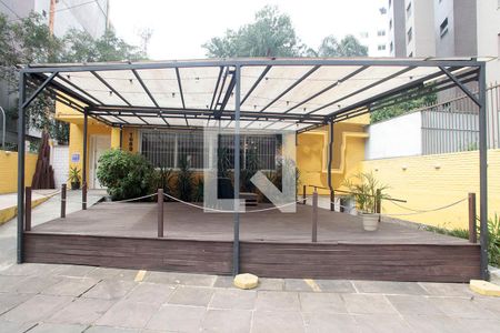 Casa à venda com 647m², 3 quartos e 5 vagasFachada