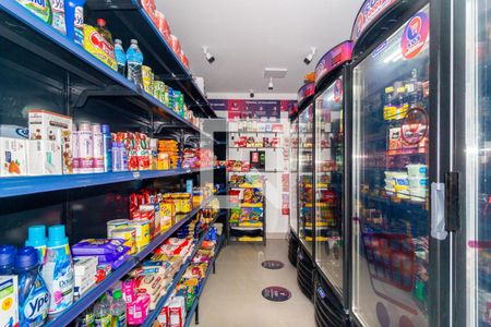 Apartamento à venda com 34m², 1 quarto e sem vagaMini Mercado