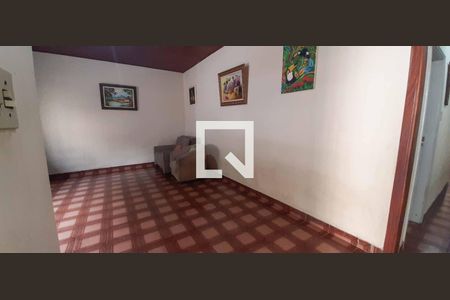 Casa à venda com 255m², 3 quartos e 1 vaga