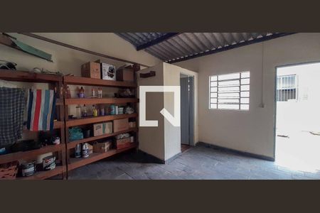 Casa à venda com 255m², 3 quartos e 1 vaga