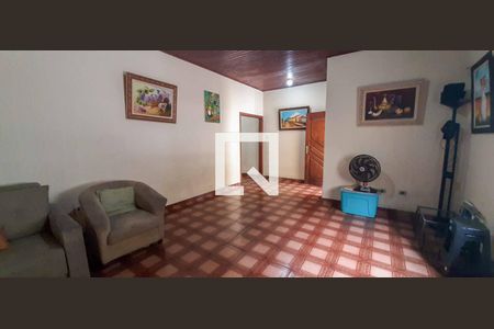 Casa à venda com 255m², 3 quartos e 1 vaga