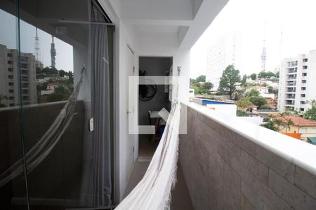 Apartamento para alugar com 100m², 3 quartos e 1 vagavaranda