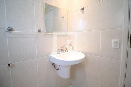 Apartamento para alugar com 100m², 3 quartos e 1 vagaBanheiro  2