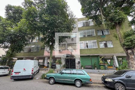 Apartamento para alugar com 63m², 2 quartos e 1 vagaFachada