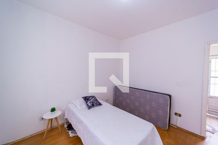 Casa à venda com 280m², 4 quartos e 5 vagas Casa à venda com 280m², 4 quartos e 5 vagasQuarto 4