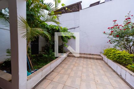 Casa à venda com 280m², 4 quartos e 5 vagas Casa à venda com 280m², 4 quartos e 5 vagasJardim