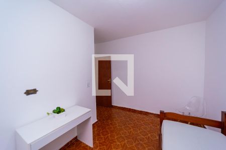 Casa à venda com 280m², 4 quartos e 5 vagas Casa à venda com 280m², 4 quartos e 5 vagasQuarto 2