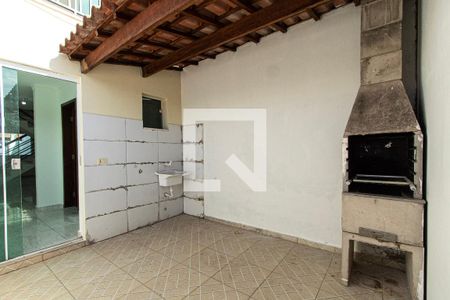 Área da Churrasqueira de casa para alugar com 2 quartos, 75m² em Jardim Eucaliptos, Sorocaba