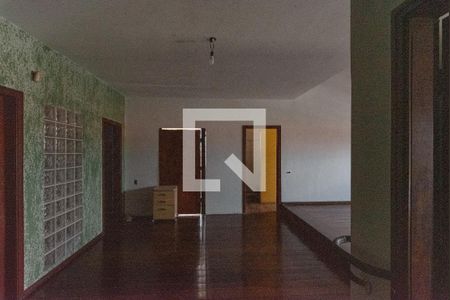 Casa para alugar com 450m², 4 quartos e 8 vagasMezanino