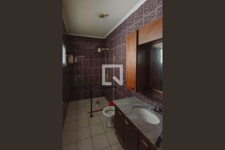 Casa para alugar com 450m², 4 quartos e 8 vagasBanheiro