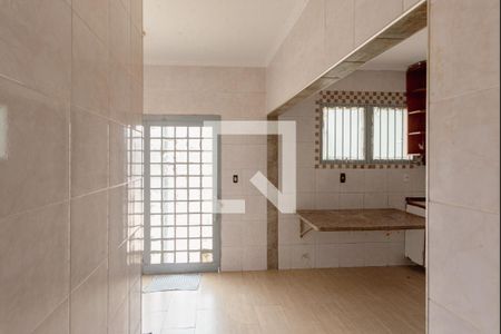 Casa para alugar com 450m², 4 quartos e 8 vagasCozinha
