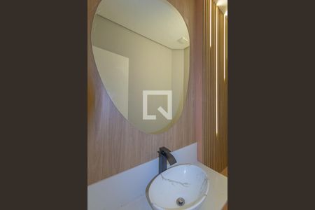 Casa de condomínio à venda com 220m², 3 quartos e 4 vagasLavabo