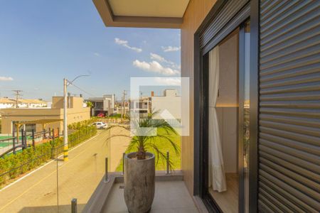 Casa de condomínio à venda com 220m², 3 quartos e 4 vagasVaranda da Suíte 2