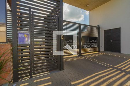 Casa de condomínio à venda com 220m², 3 quartos e 4 vagasplaquinha instalada