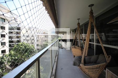 Detalhe da varanda da sala  de apartamento à venda com 4 quartos, 215m² em Lagoa, Rio de Janeiro