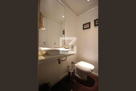 Apartamento à venda com 215m², 4 quartos e 2 vagasLavabo 