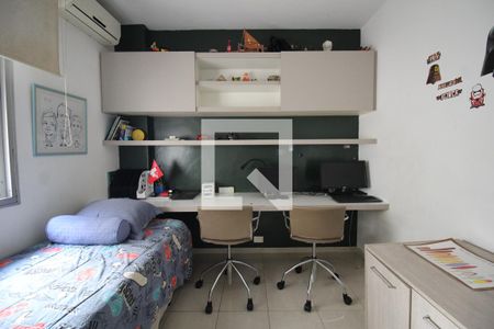 Apartamento à venda com 215m², 4 quartos e 2 vagasQuarto 4