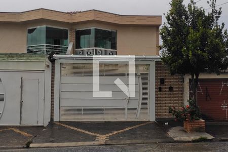 Casa à venda com 156m², 3 quartos e 4 vagasFachada