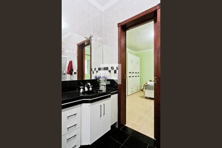 Casa à venda com 156m², 3 quartos e 4 vagasBanheiro da suíte americana