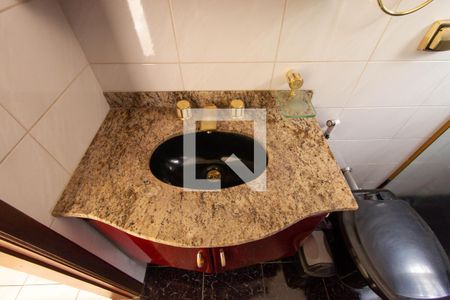 Casa à venda com 230m², 3 quartos e 2 vagasBanheiro da Suíte