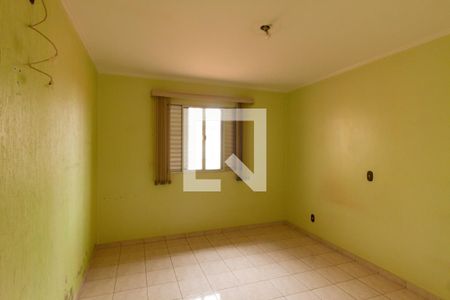 Casa à venda com 230m², 3 quartos e 2 vagasQuarto 2