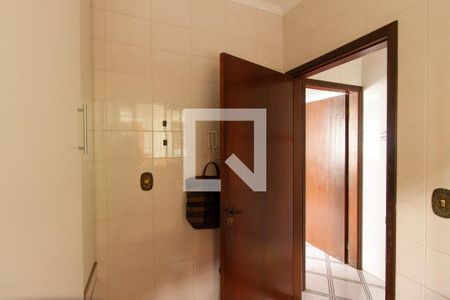 Casa à venda com 230m², 3 quartos e 2 vagasÁrea de Serviço