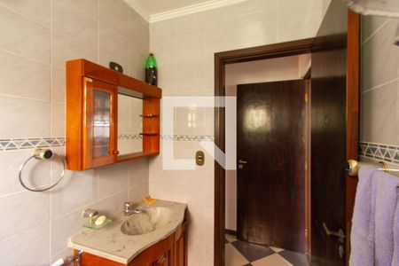 Casa à venda com 230m², 3 quartos e 2 vagasBanheiro 2