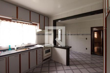 Casa à venda com 230m², 3 quartos e 2 vagasCozinha