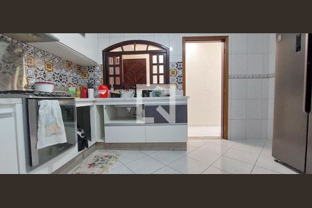Casa para alugar com 160m², 3 quartos e 2 vagas Casa para alugar com 160m², 3 quartos e 2 vagasCozinha