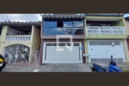 Casa para alugar com 160m², 3 quartos e 2 vagas Casa para alugar com 160m², 3 quartos e 2 vagasFachada