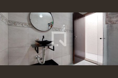 Casa para alugar com 160m², 3 quartos e 2 vagas Casa para alugar com 160m², 3 quartos e 2 vagasBanheiro 2
