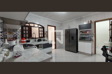 Casa para alugar com 160m², 3 quartos e 2 vagas Casa para alugar com 160m², 3 quartos e 2 vagasCozinha