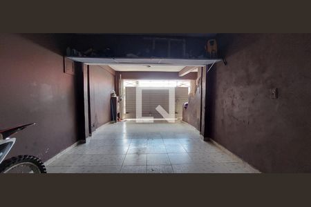 Casa para alugar com 160m², 3 quartos e 2 vagas Casa para alugar com 160m², 3 quartos e 2 vagasGaragem
