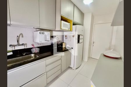 Apartamento à venda com 117m², 3 quartos e 2 vagasBanheiro social